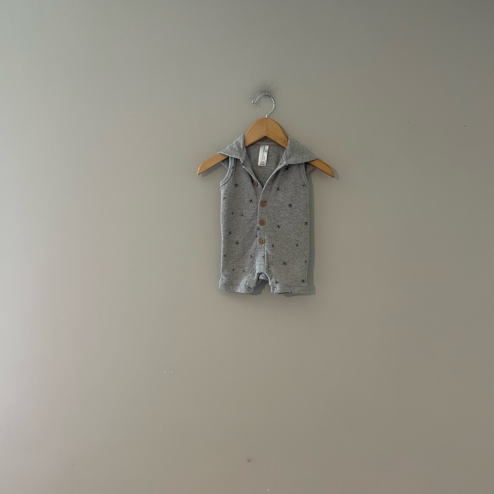 $12 ADD ON Modern Moments romper baby boy gray 0-3M Zara H&M easy peasy